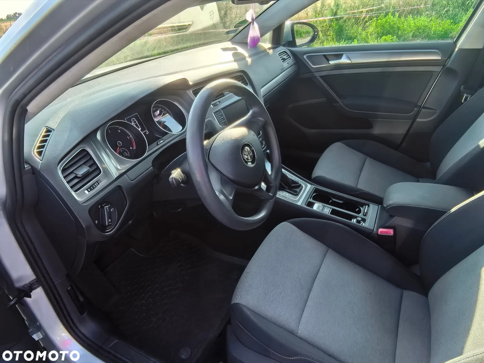 Volkswagen Golf VII 1.6 TDI BMT Trendline DSG - 6