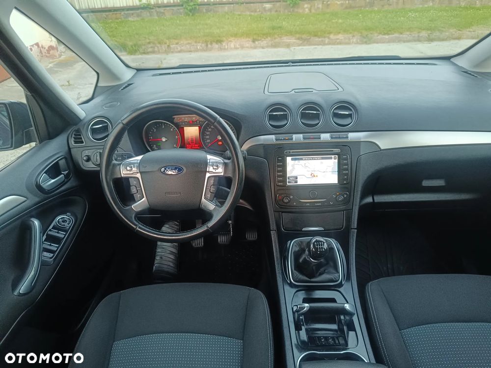 Ford Galaxy - 19