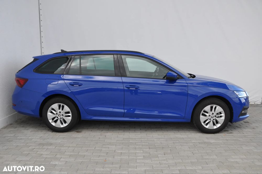 Skoda Octavia Combi 2.0 TDI DSG Ambition - 6