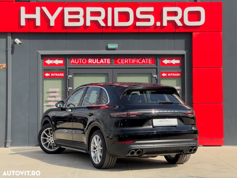 Porsche Cayenne S - 6