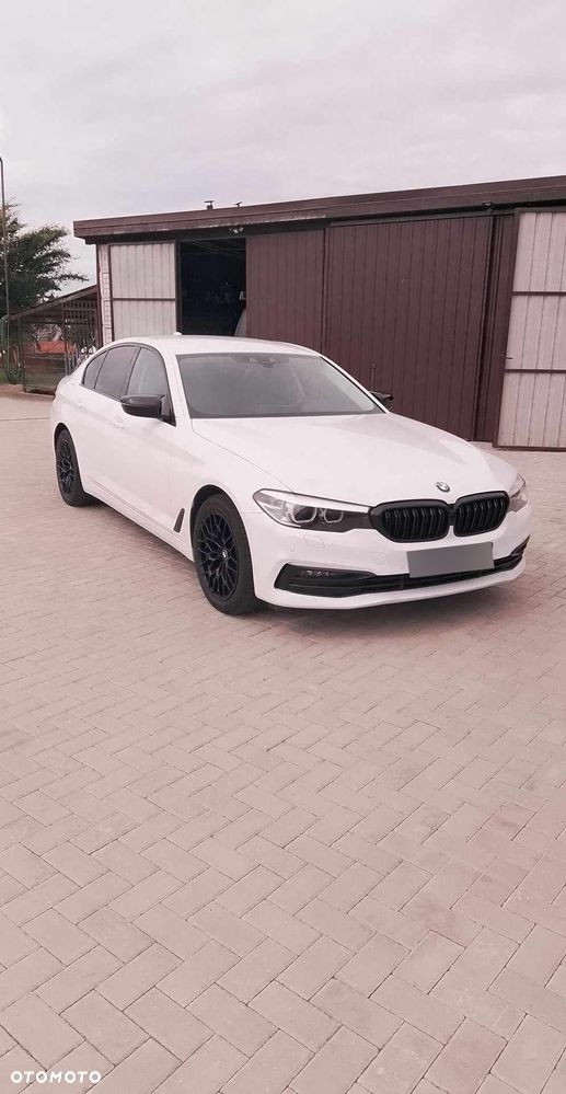 BMW Seria 5 520d xDrive Luxury Line sport - 31
