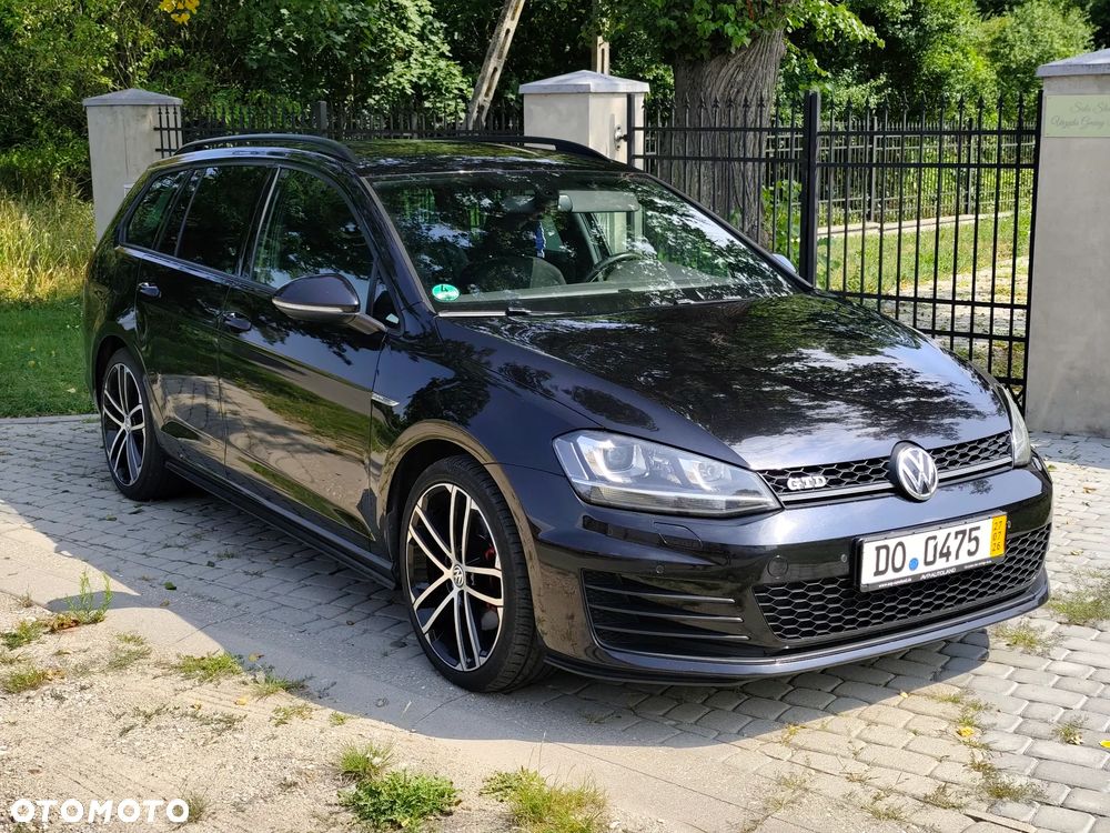 Volkswagen Golf 2.0 TDI BMT GTD - 1