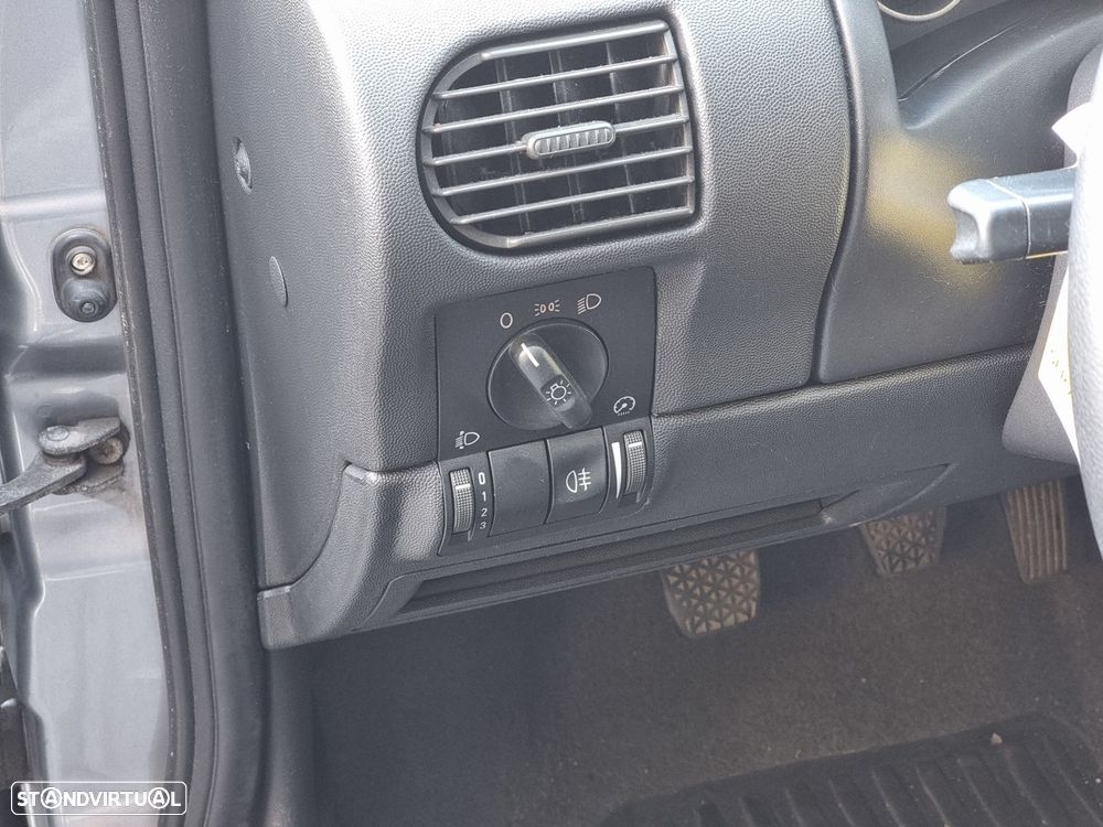 Opel Corsa 1.3 CDTI Enjoy - 18