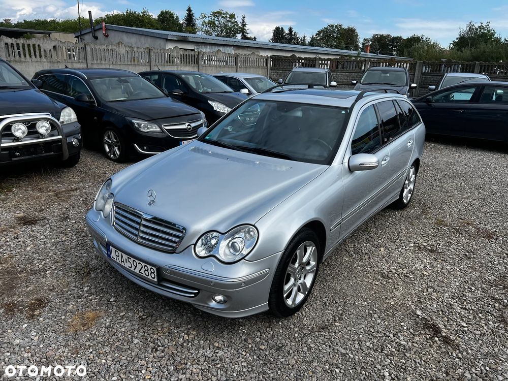 Mercedes-Benz Klasa C 220 CDI Automatik Avantgarde Sport Edition - 1