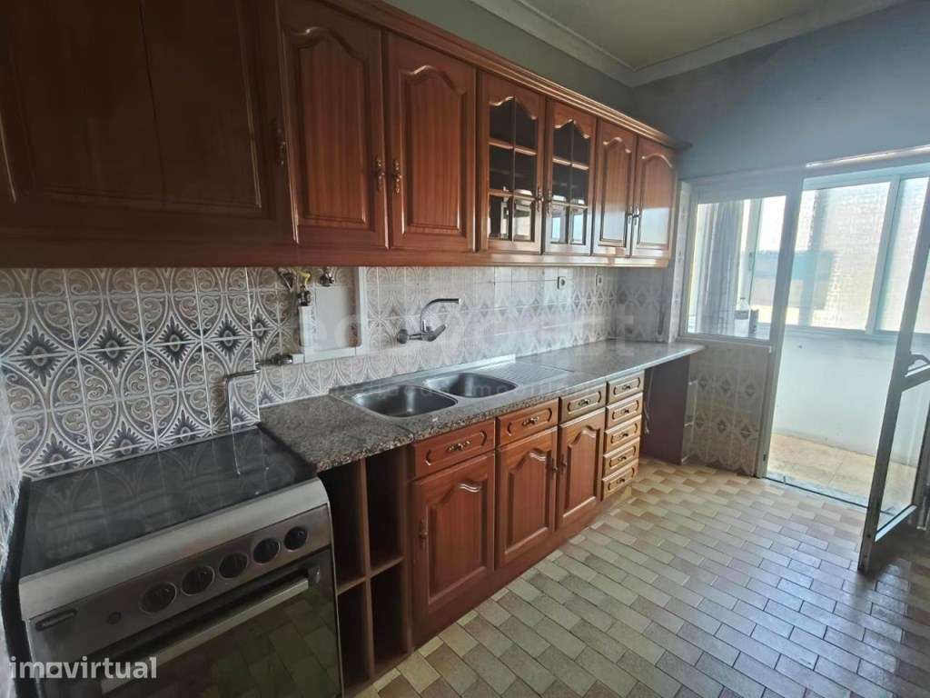 Apartamento T3 centro da Baixa da Banheira - Grande imagem: 2/26