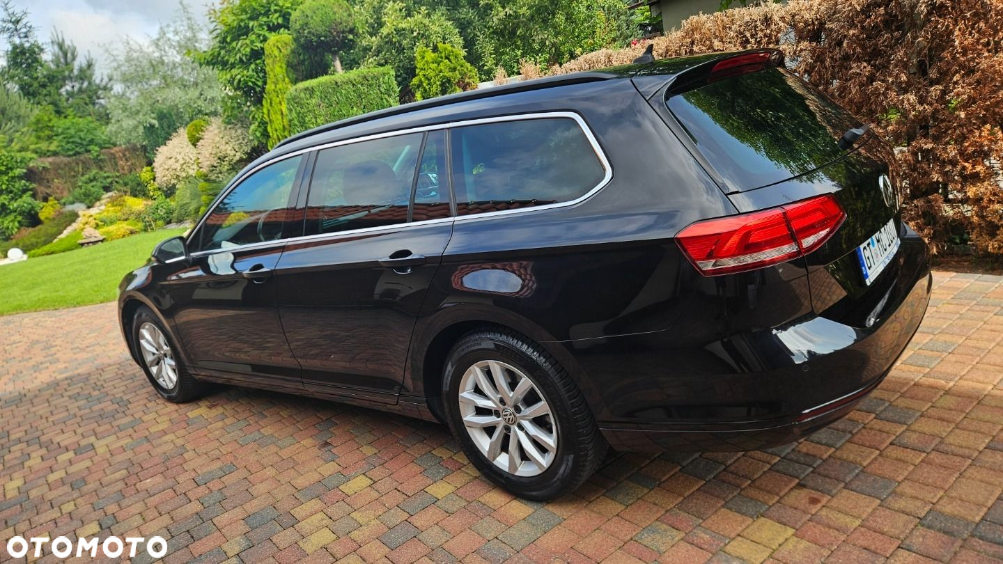 Volkswagen Passat Variant 2.0 TDI SCR Highline - 6