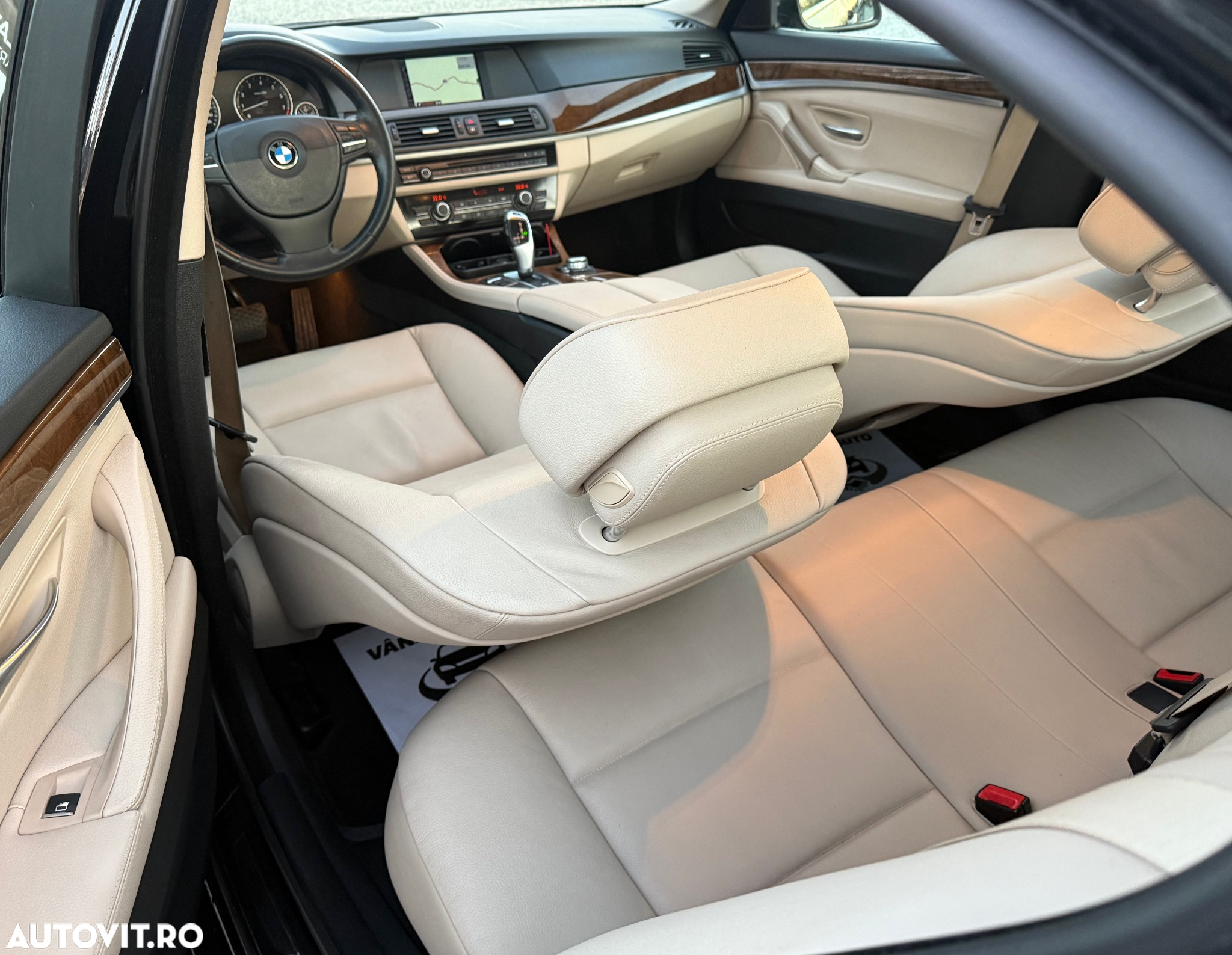 BMW Seria 5 520i Aut. Modern Line - 8