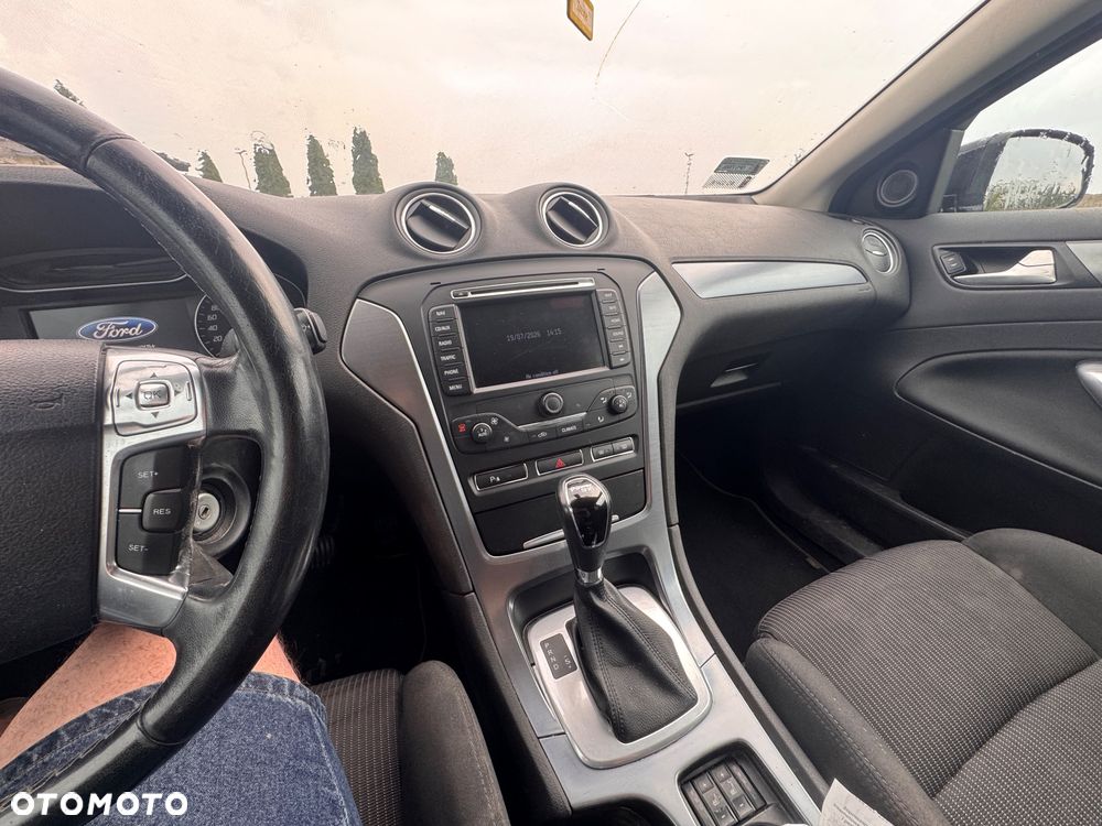 Ford Mondeo - 8