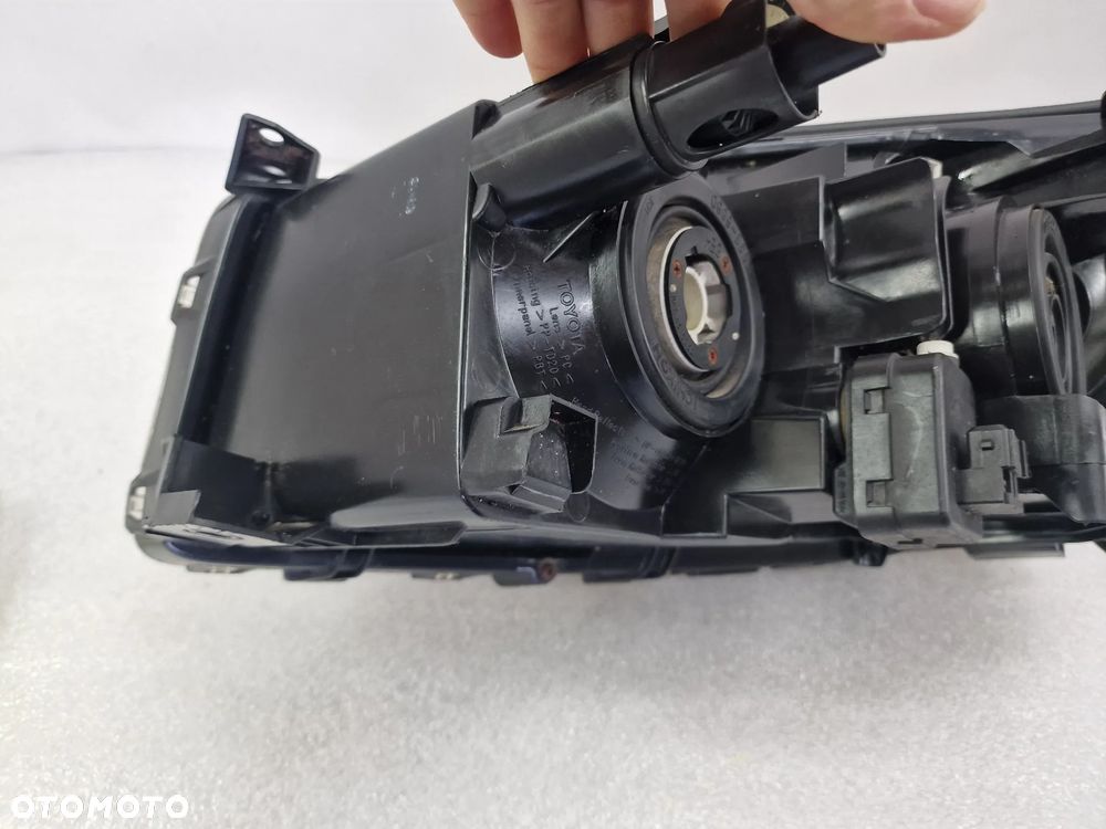 TOYOTA RAV-4 06- LEWA / PRAWA ZWYKŁA LAMPA PRZEDNIA PRZÓD , NR ICHIKOH 42-36 , NR AUKCJI LA478 - 14