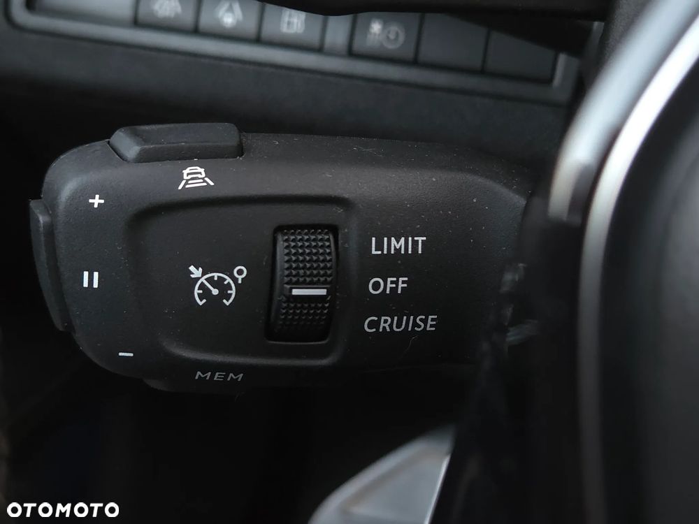 Peugeot 3008 - 23