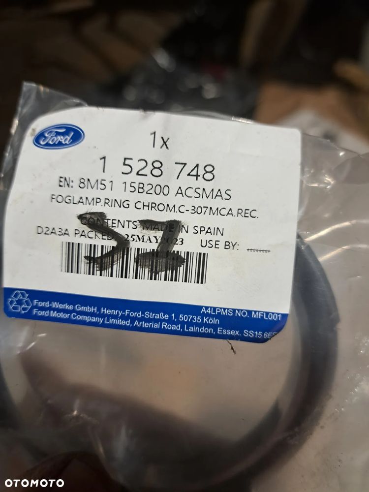Ramka halogenu lewa prawa chrom Ford Fiesta MK-7 2012-2019 Focus II MK-2 Lift 2007-2011 C-Max II MK-2 2010-2014 1528748 8M51-15B200-ACSMAS - 3
