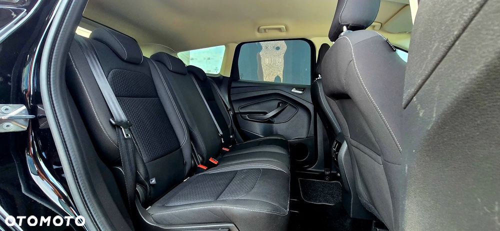 Ford Kuga - 19