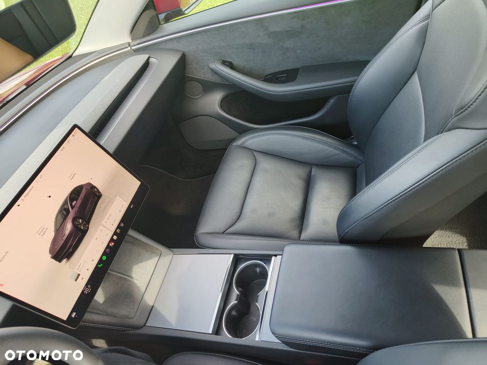 Tesla Model 3 - 14