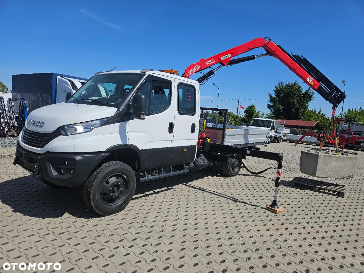 Iveco żuraw, HDS + montaż, do płyt warstwowych, okien, budowlanki - 41
