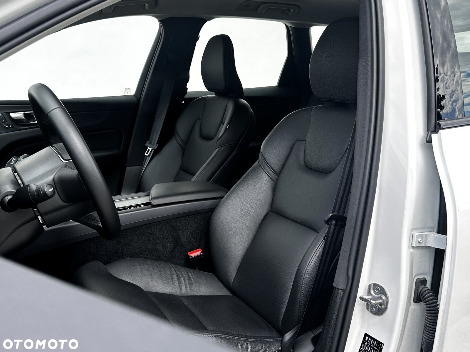 Volvo XC 60 - 21
