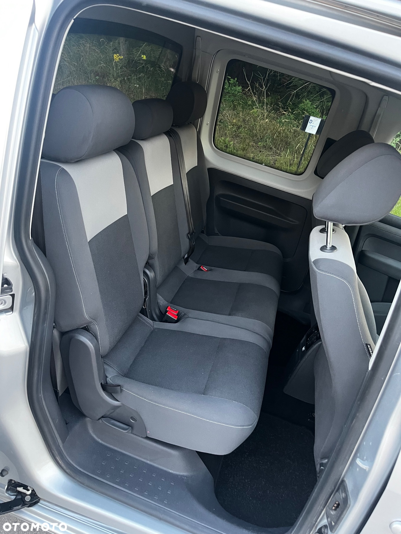 Volkswagen Caddy 1.6 TDI Comfortline - 6