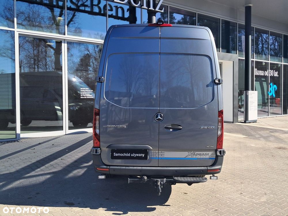 Mercedes-Benz Sprinter 319 - 7