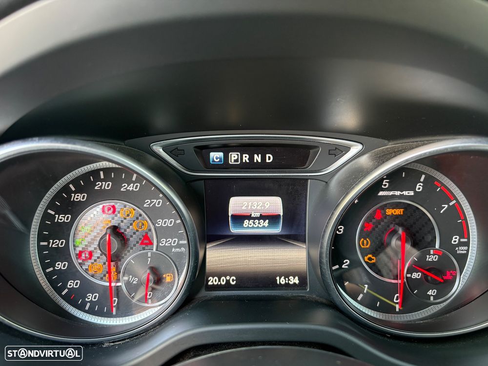 Mercedes-Benz A 45 AMG 4-Matic - 8
