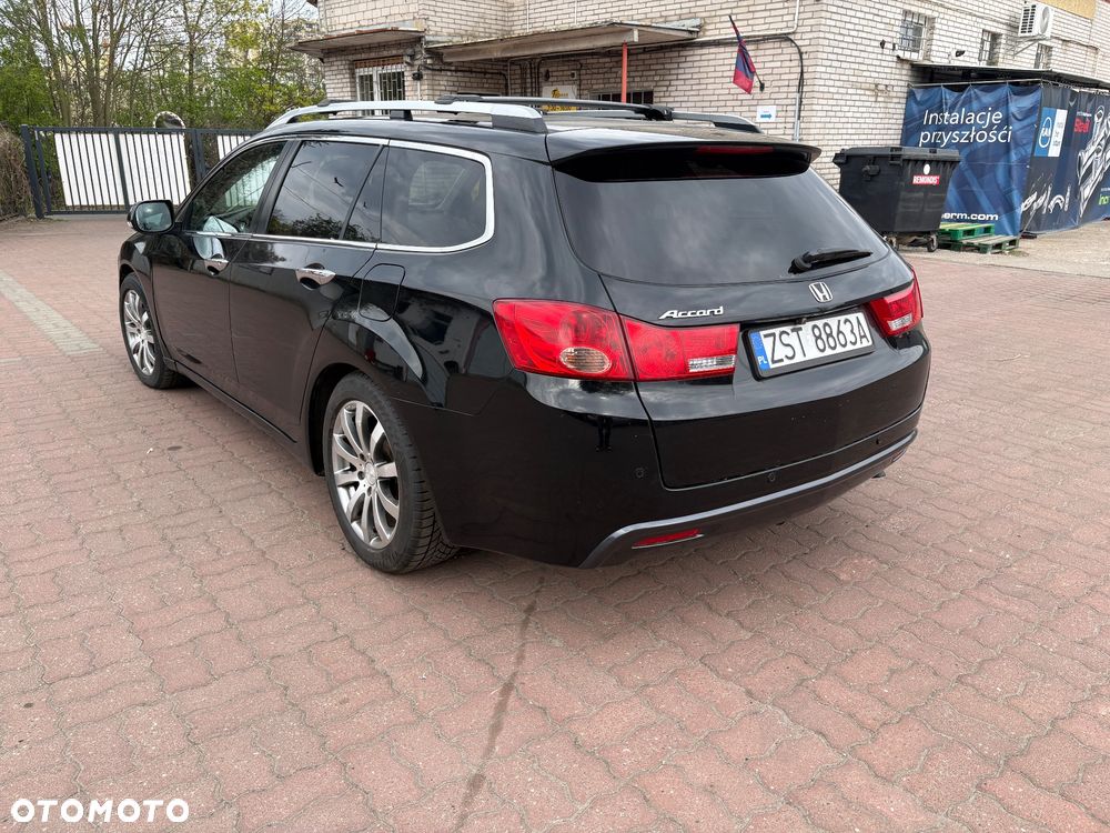 Honda Accord 2.2d Executive Nav - 9