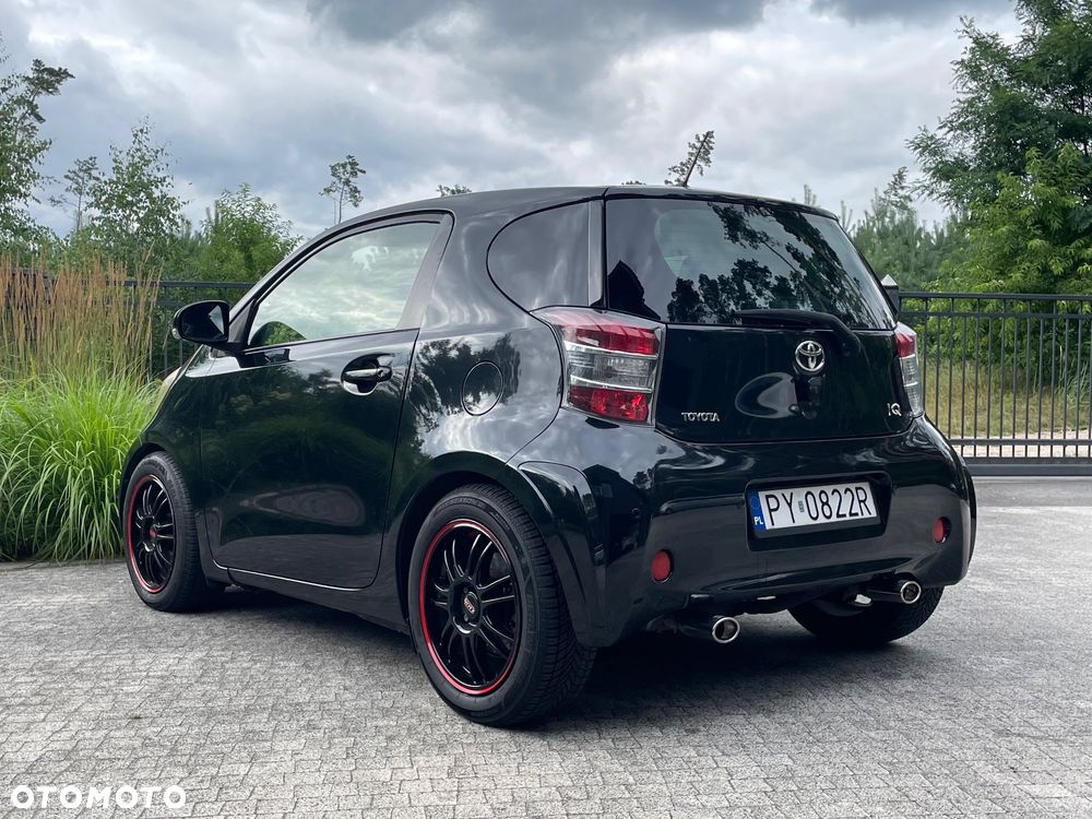 Toyota iQ 1.33 - 9