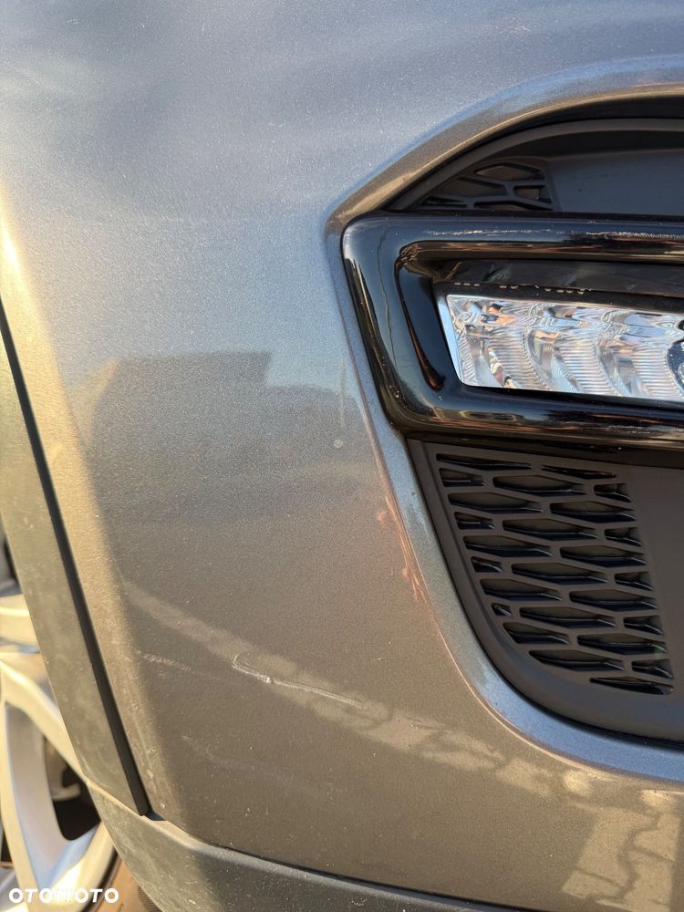 Land Rover Discovery Sport 2.0 TD4 SE - 30