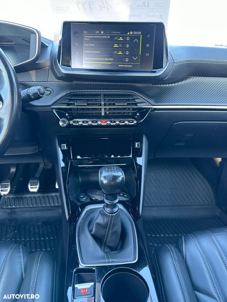 Peugeot 2008 PureTech 130 GT Pack - 8