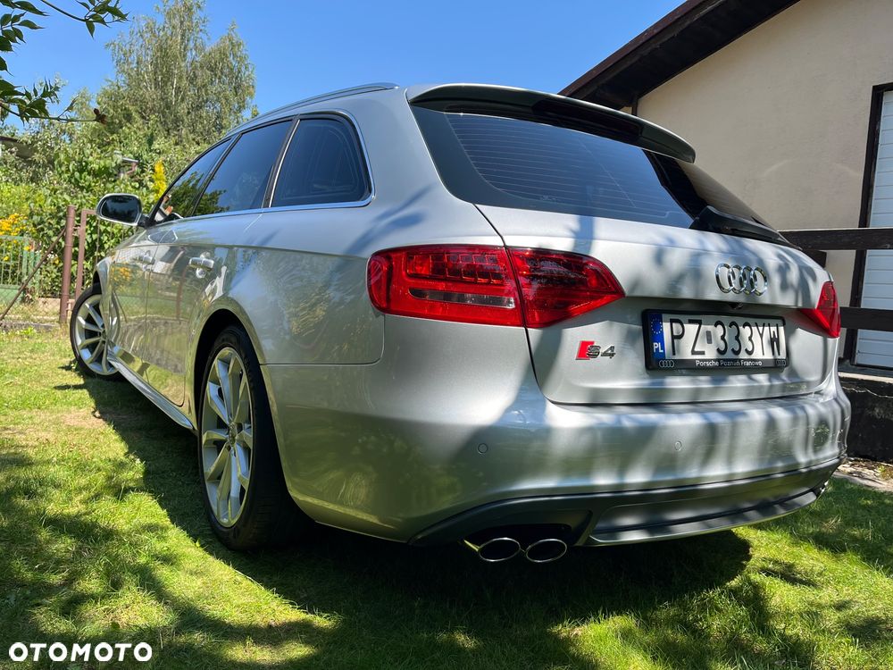 Audi S4 Avant - 12