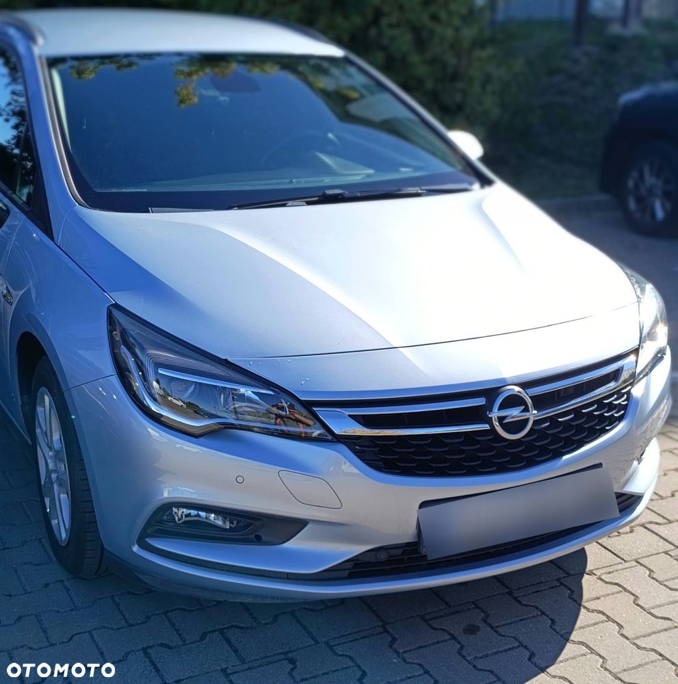 Opel Astra 2017 photo 2