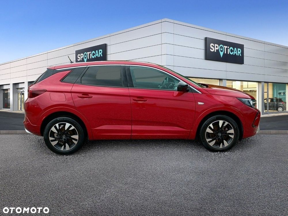 Opel Grandland 1.2 T Business Elegance S&S - 4