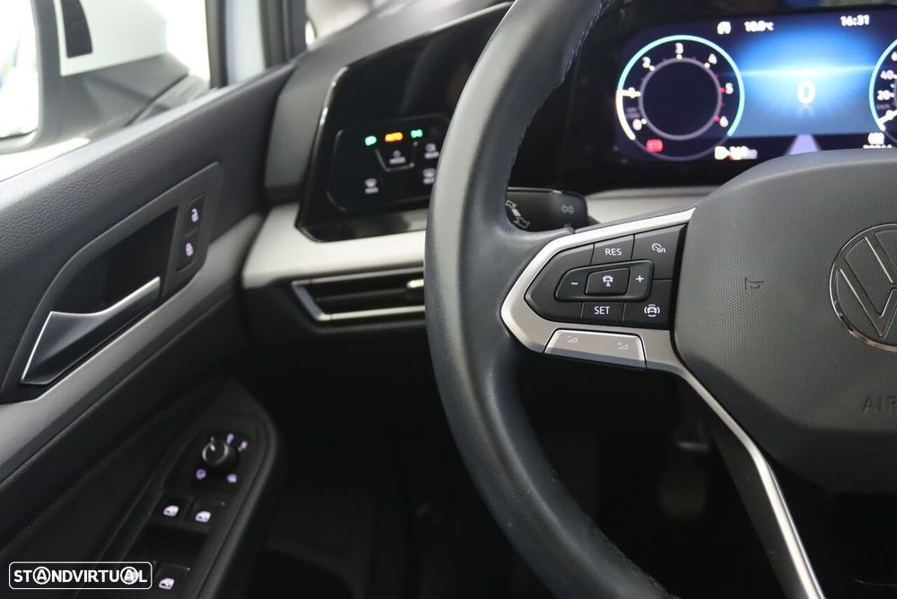 VW Golf 2.0 TDI Conceptline - 10