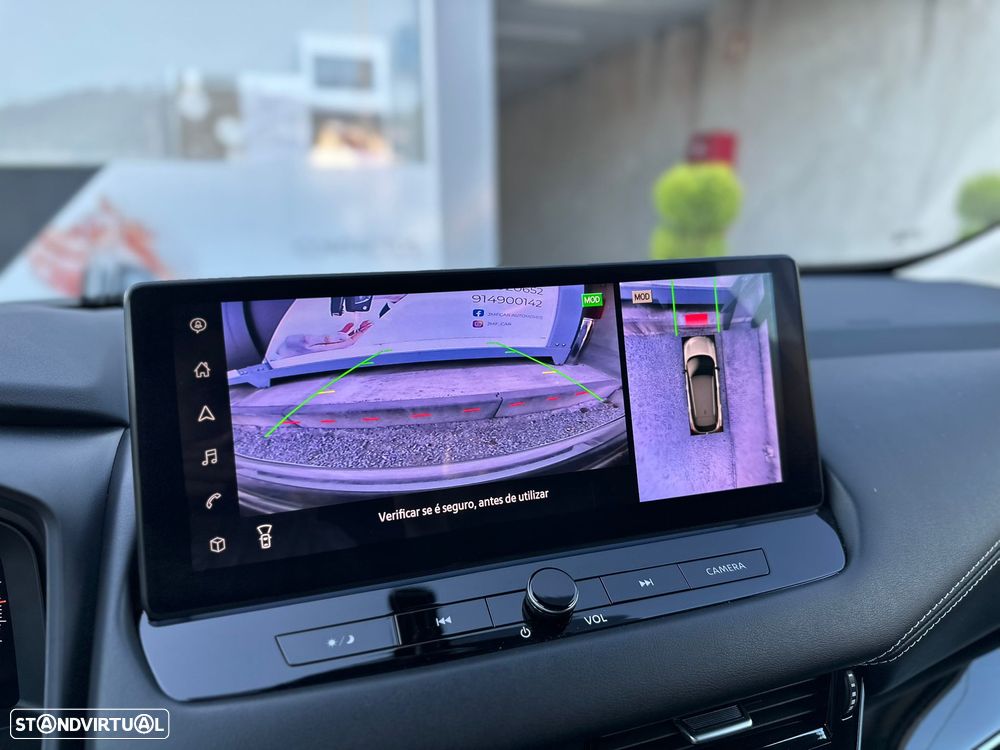 Nissan Qashqai 1.3 DIG-T N-Connecta Xtronic - 26