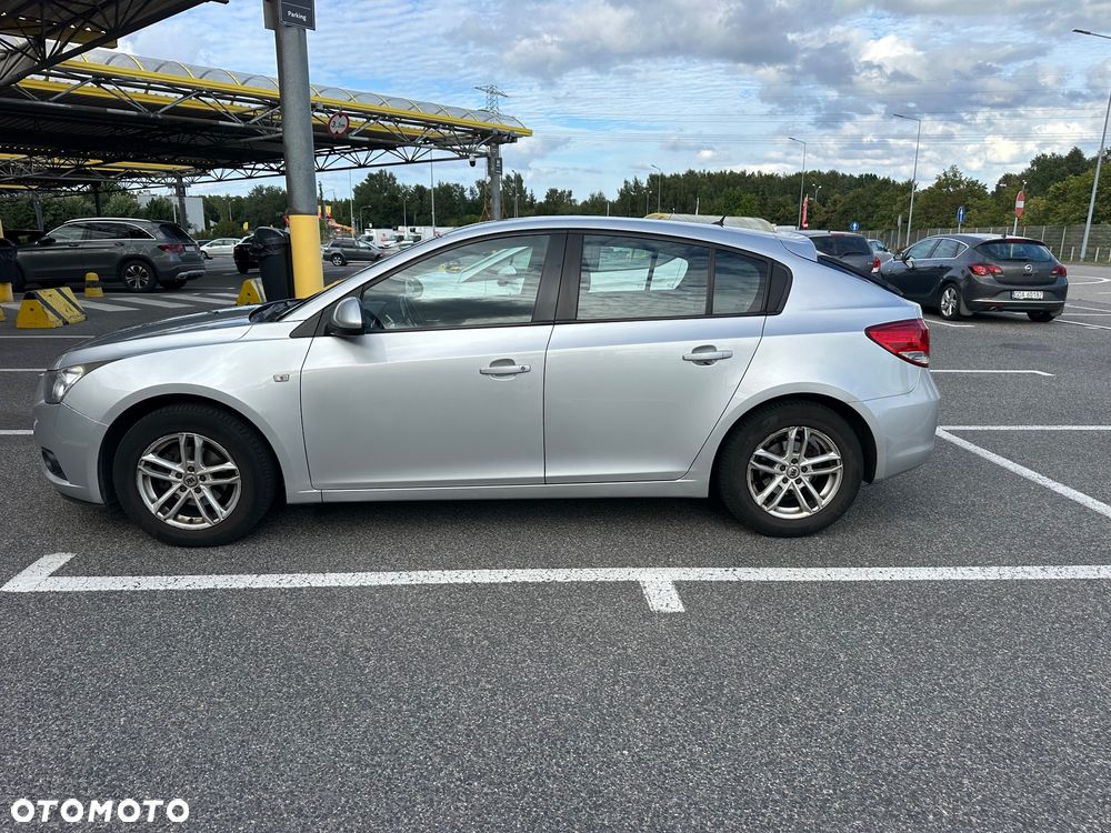 Chevrolet Cruze 1.6 LT - 3