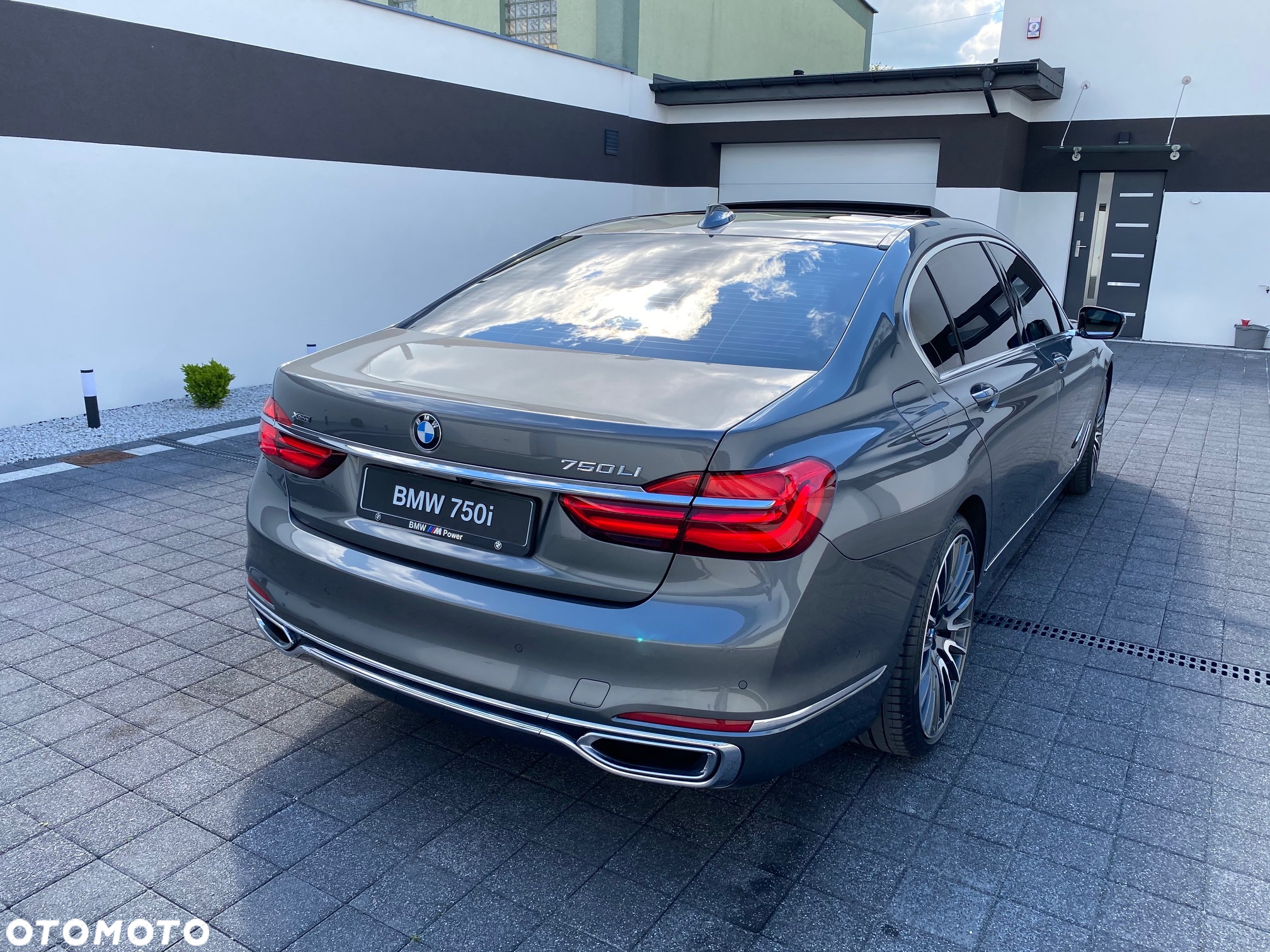 BMW Seria 7 750Li xDrive - 6