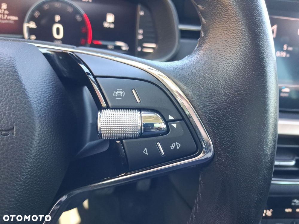 Skoda Kamiq 1.0 TSI Ambition DSG - 25