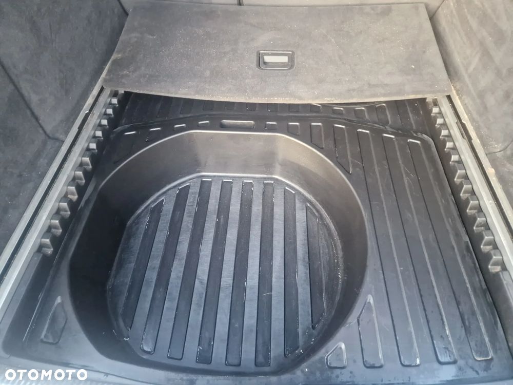 Audi A6 Avant 2.7 TDI DPF - 11