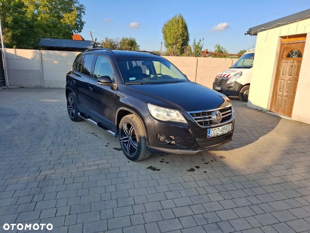 Volkswagen Tiguan - 2