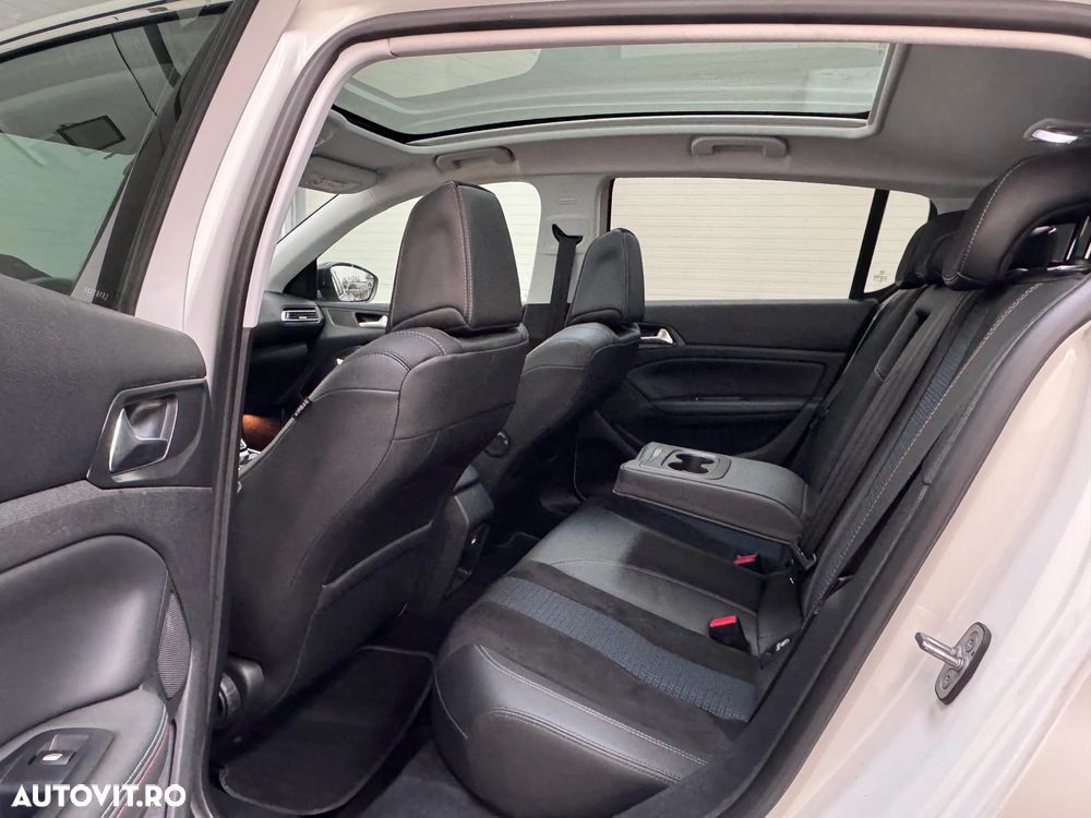 Peugeot 308 PureTech 130 GPF EAT8 Stop & Start Tech Edition - 12