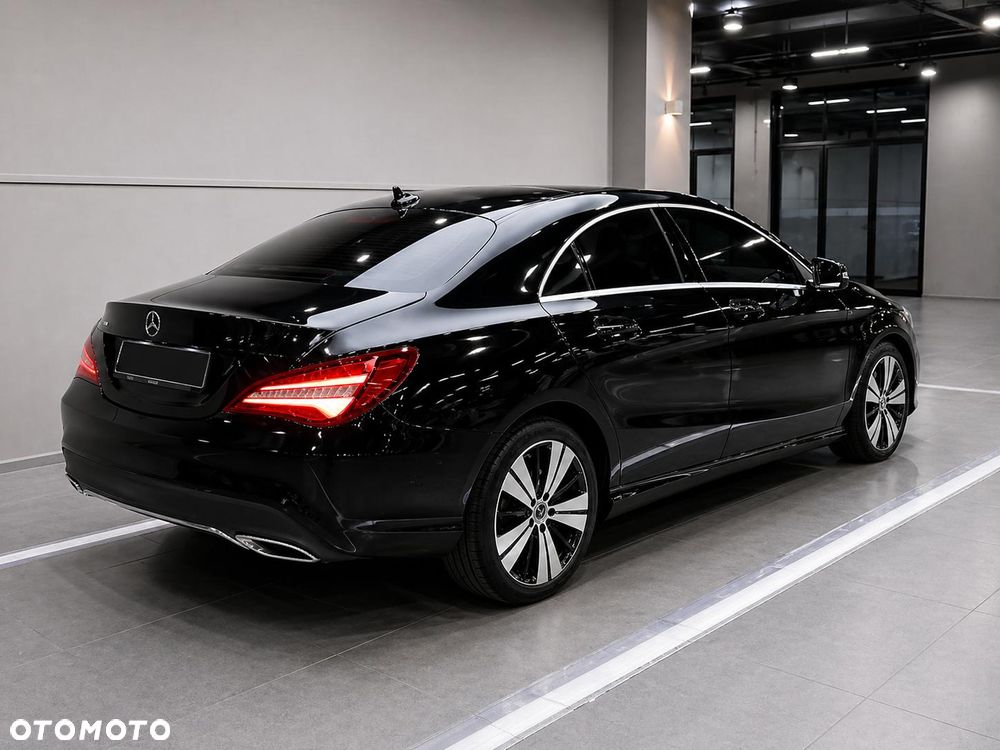 Mercedes-Benz CLA 250 4Matic 7G-DCT AMG Line - 4