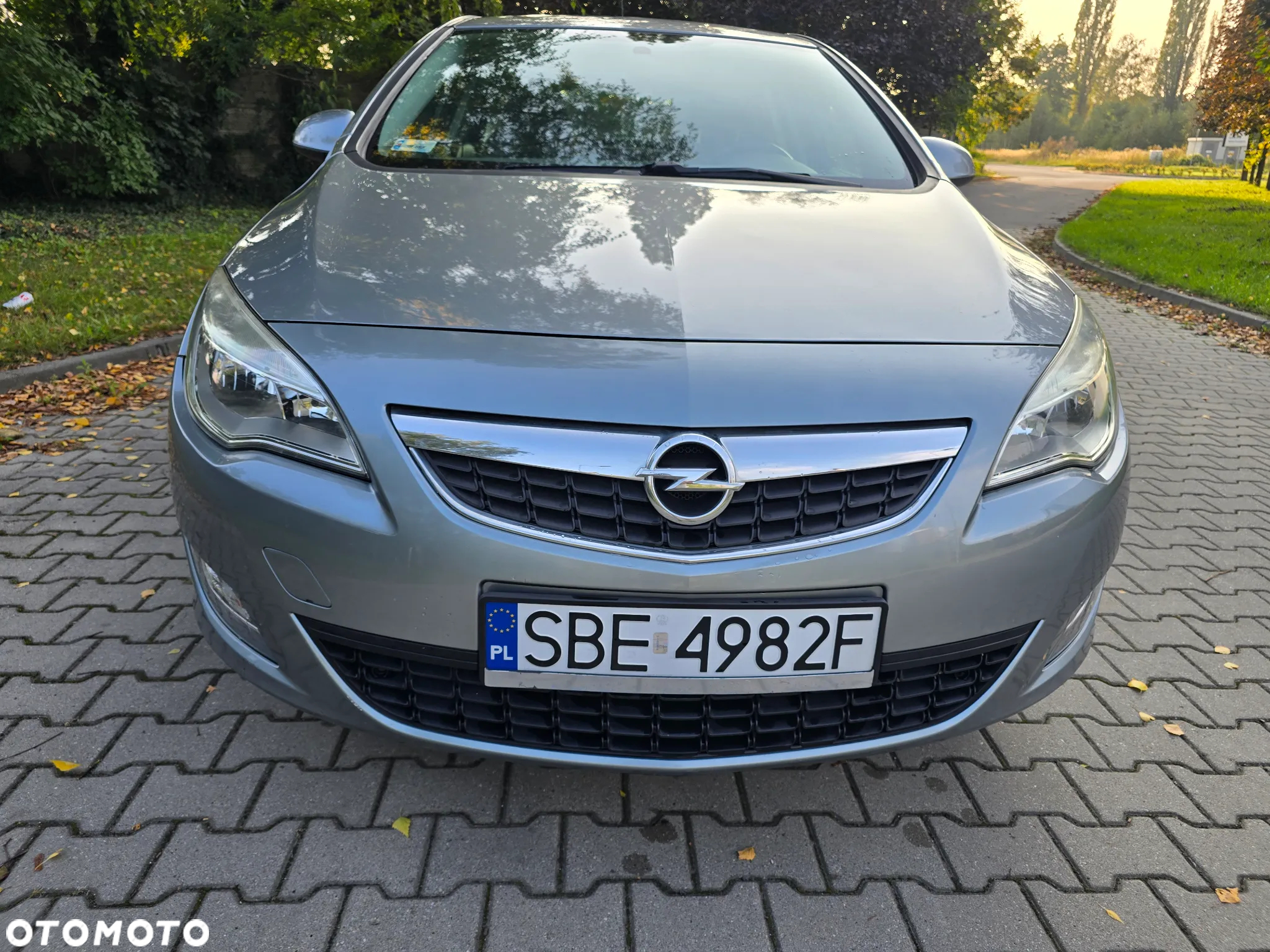 Opel Astra 1.4 EcoFLEX 150 Jahre - 2