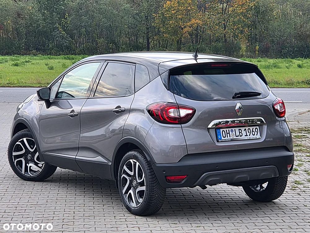 Renault Captur (ENERGY) TCe 90 BOSE EDITION - 11