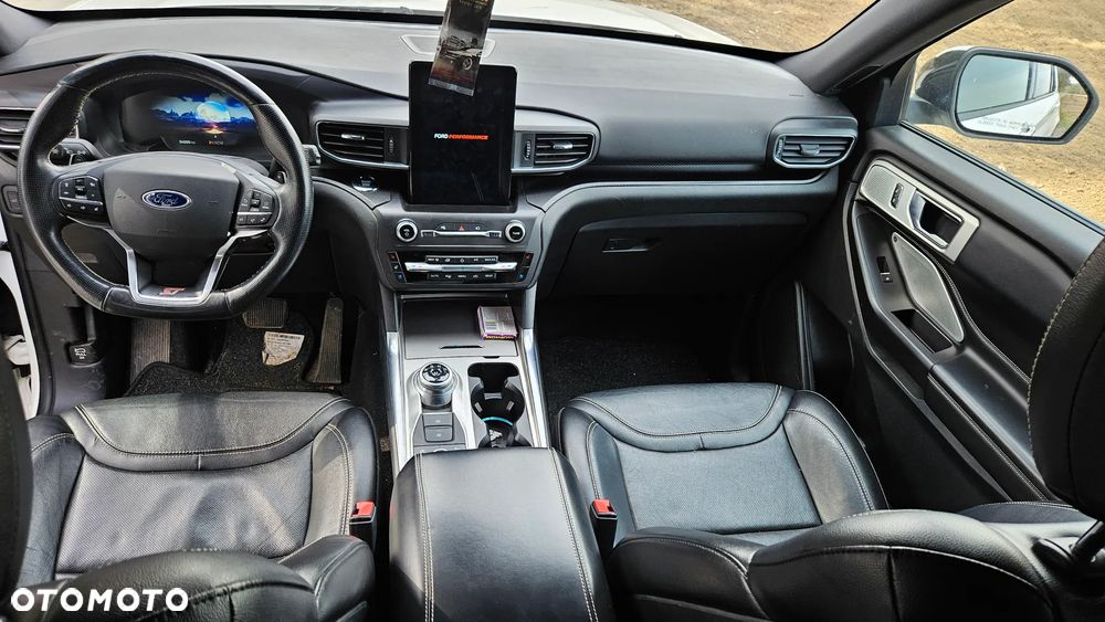 Ford Explorer - 20