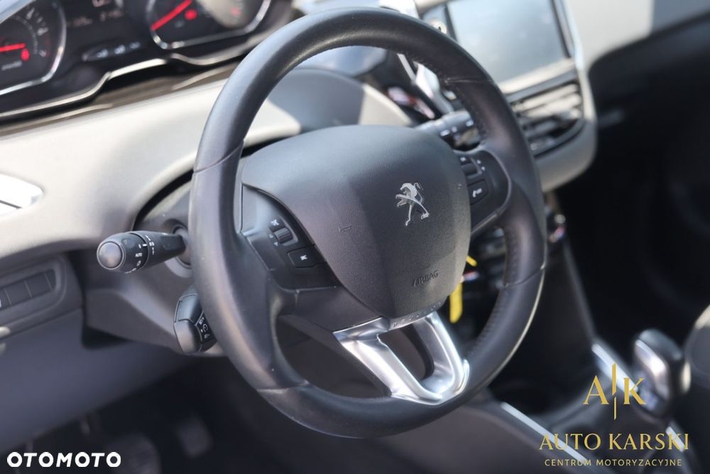 Peugeot 208 - 21