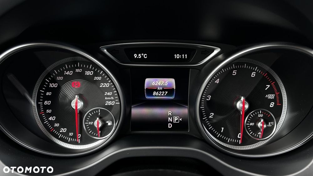 Mercedes-Benz GLA - 17