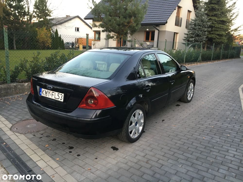 Ford Mondeo 2.0 TDDi Ghia - 3
