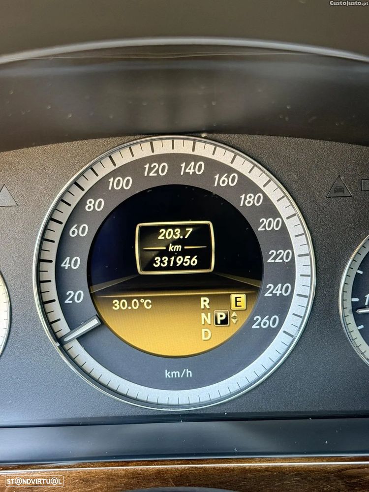 Mercedes-Benz E 200 CDi Classic BE Auto. - 9