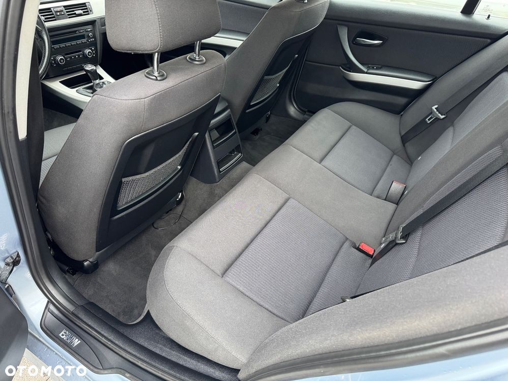 BMW Seria 3 - 14
