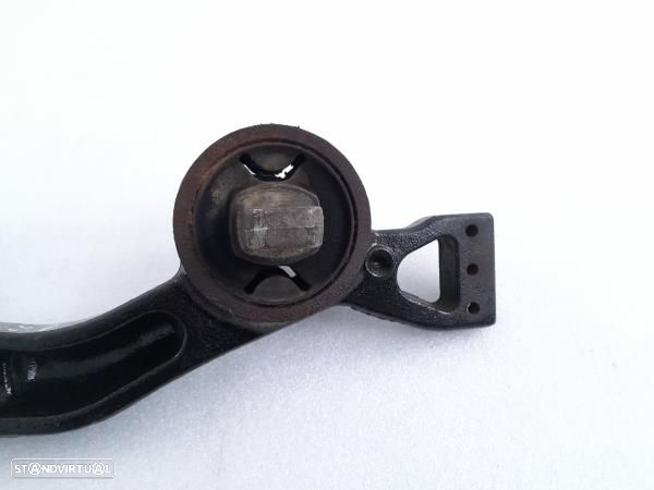 Apoio / Suporte Diferencial Mercedes-Benz Vito / Mixto Caixa (W639) - 2