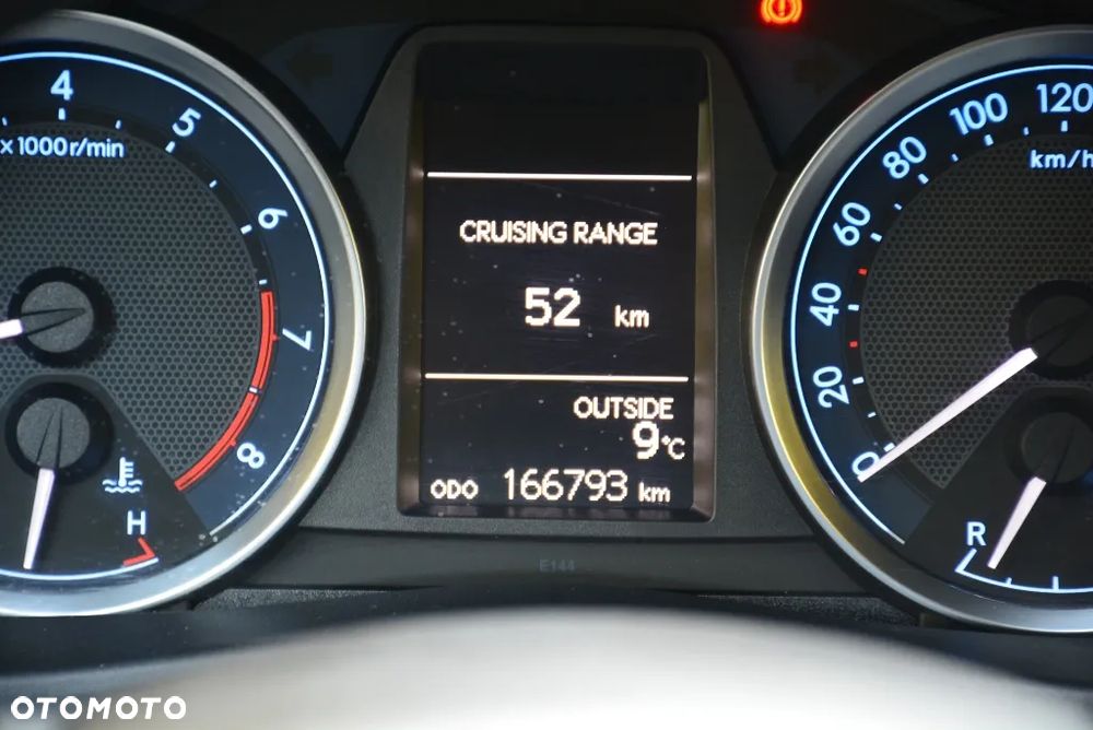 Toyota Auris 1.6 Premium Comfort - 25