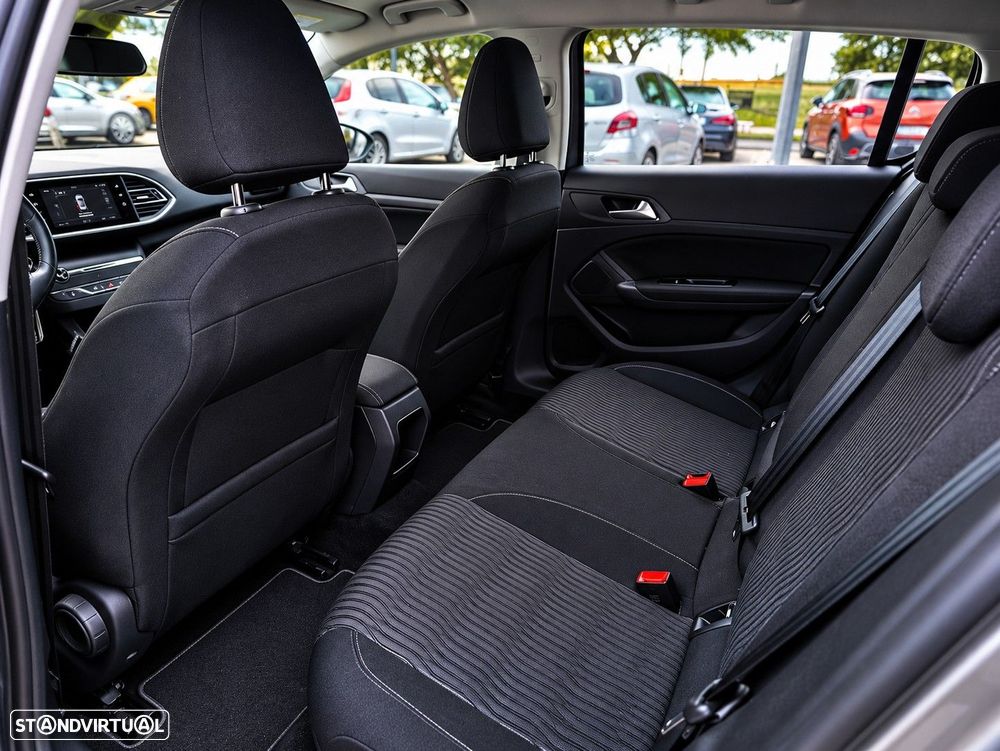 Peugeot 308 - 9