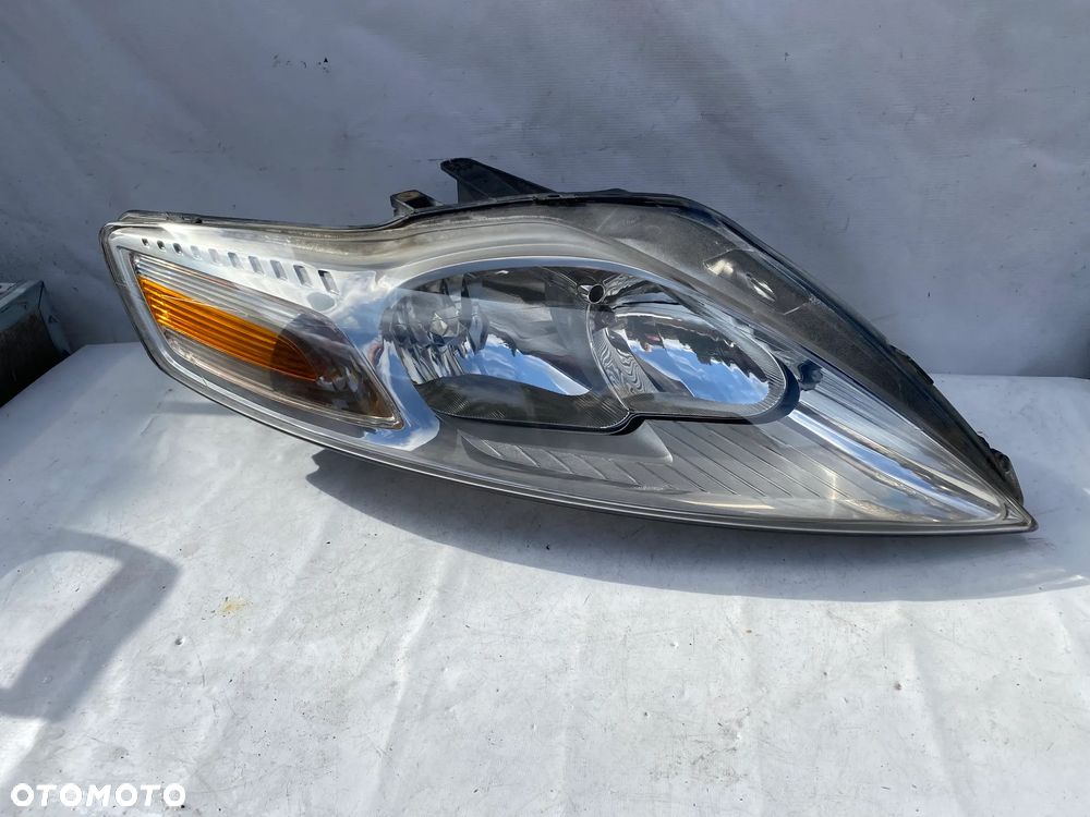 lampa mondeo IV przed liftem prawa eu cała - 1